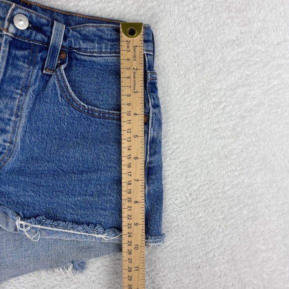 Levis 501 Denim Shorts High Waisted Button Fly‎ Frayed Hem Blue Wash W24 - Picture 7 of 13